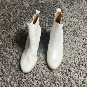 Boots from the buckle